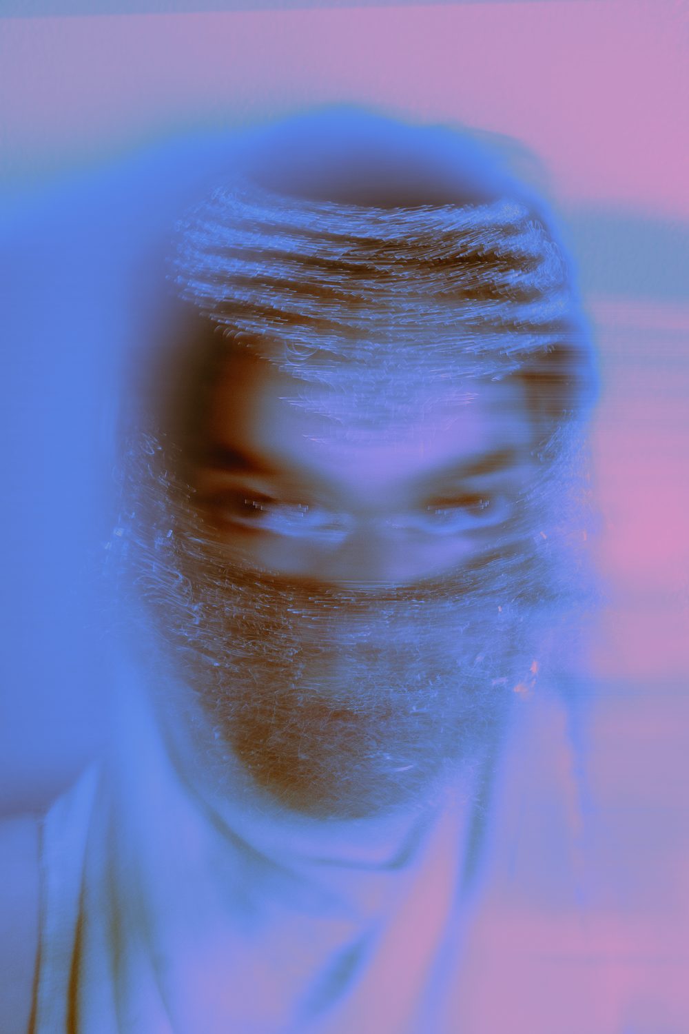 Portrait réalisé par 1heure38 pour L'Arche Studio